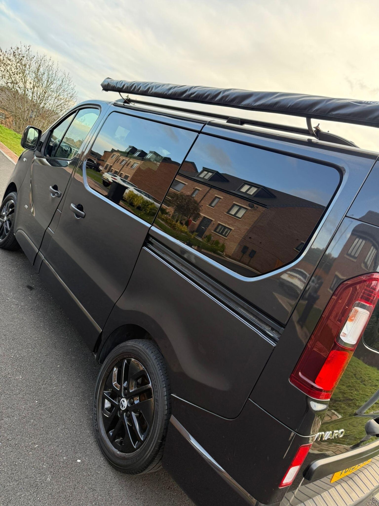 Used Vauxhall Vivaro 2015 for sale - 77637810: Photo 6