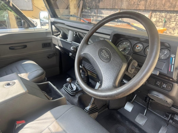 Used Land Rover Defender 1999 for sale - 76251425: Photo 15