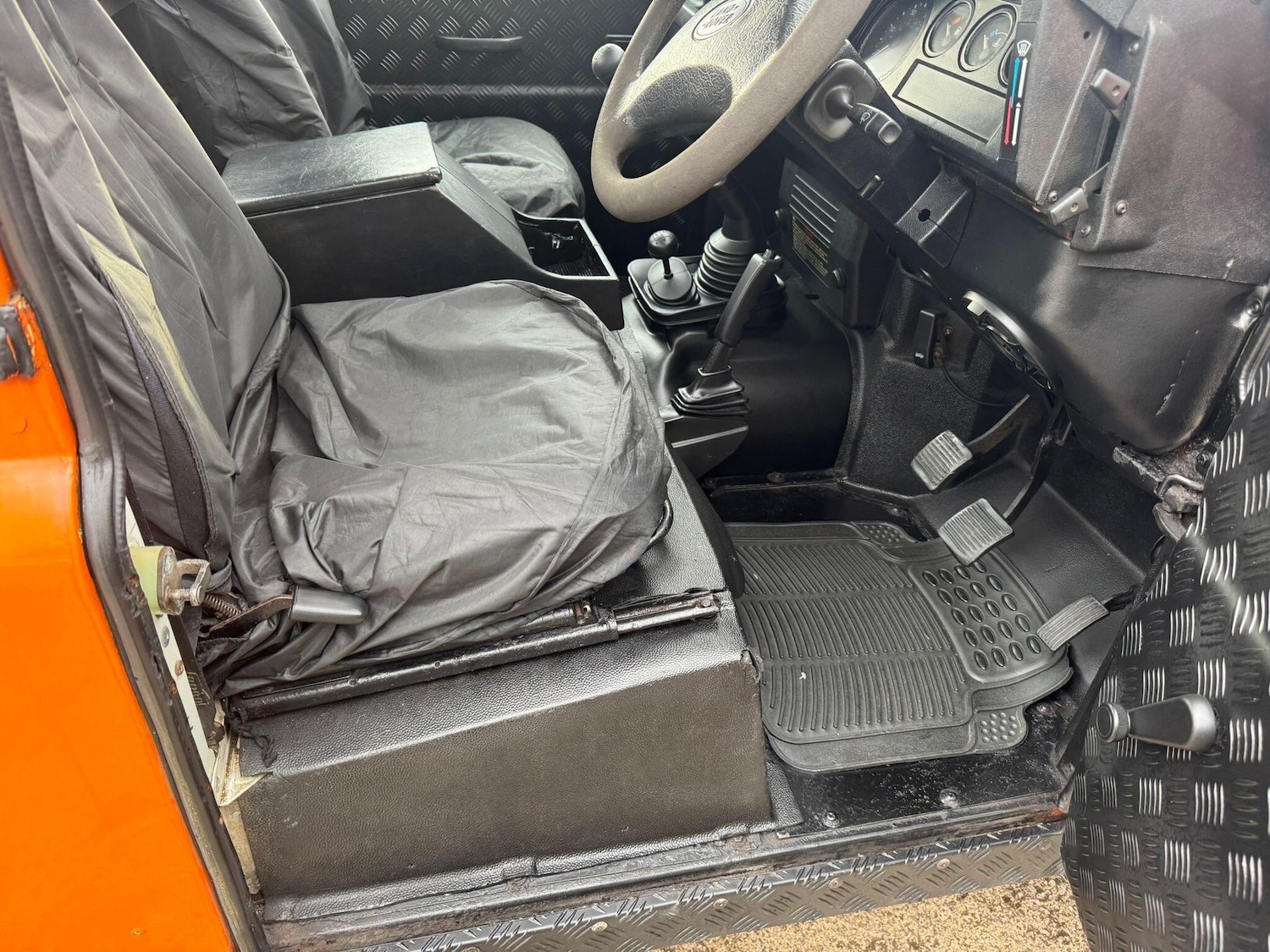 Used Land Rover Defender 110 2002 for sale - 77143554: Photo 21