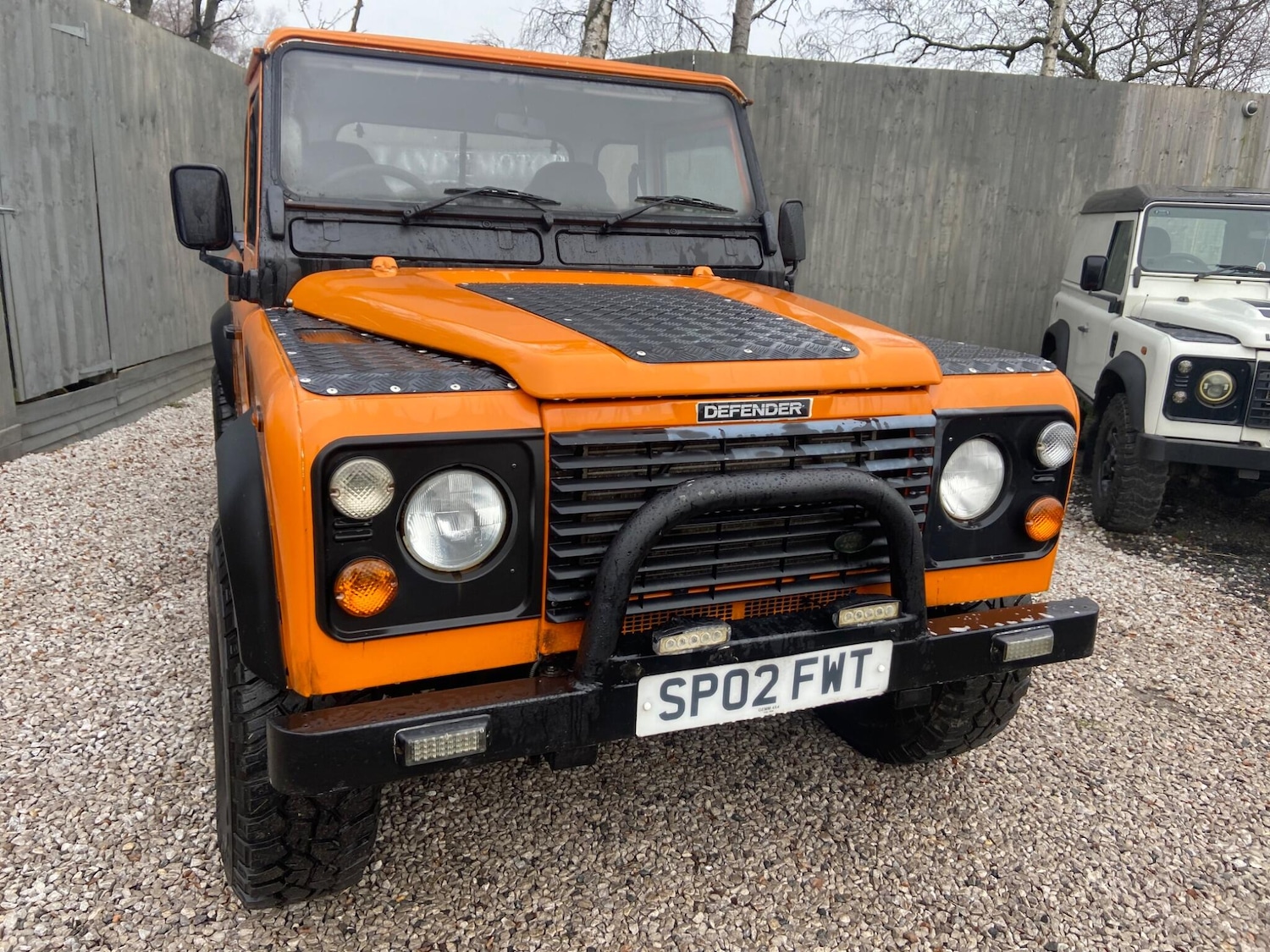 Used Land Rover Defender 110 2002 for sale - 77143554: Photo 3