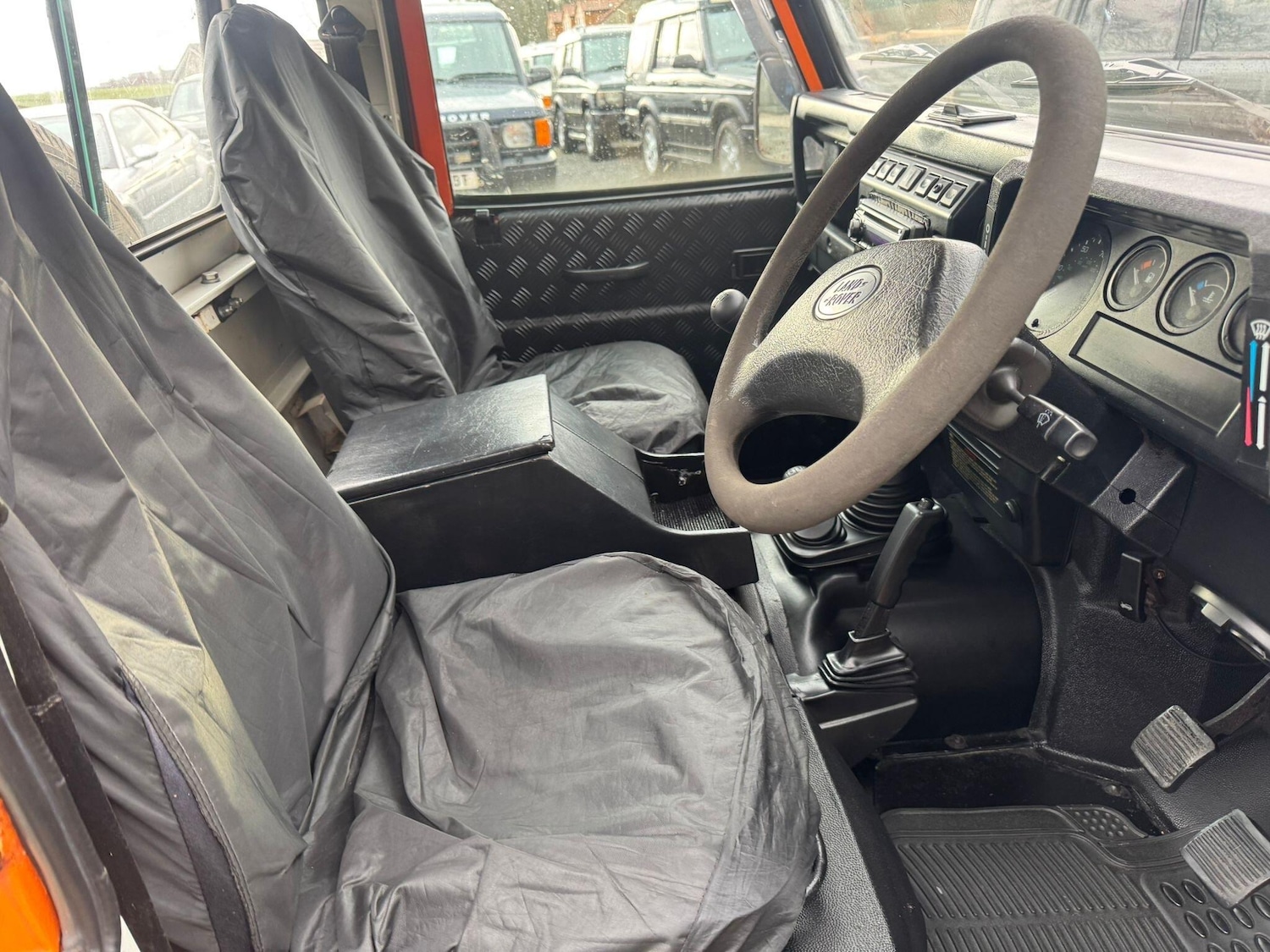 Used Land Rover Defender 110 2002 for sale - 77143554: Photo 47