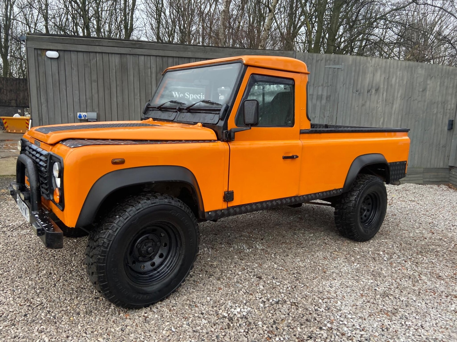 Used Land Rover Defender 110 2002 for sale - 77143554: Photo 5
