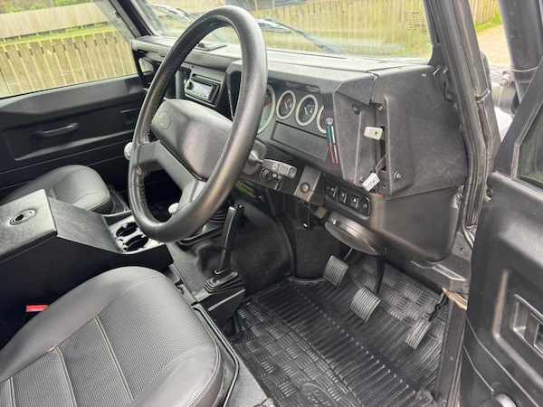 Used Land Rover Defender 90 2002 for sale - 76318006: Photo 41