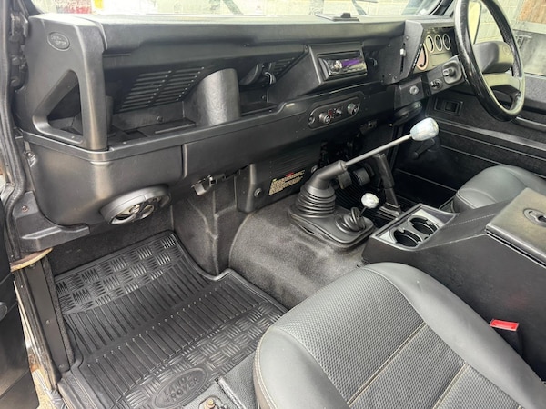 Used Land Rover Defender 90 2002 for sale - 76318006: Photo 50