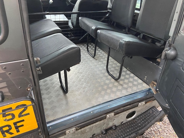 Used Land Rover Defender 90 2002 for sale - 76318006: Photo 51