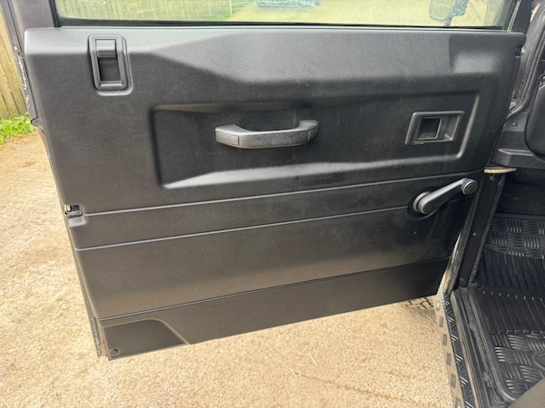 Used Land Rover Defender 90 2002 for sale - 76318006: Photo 56