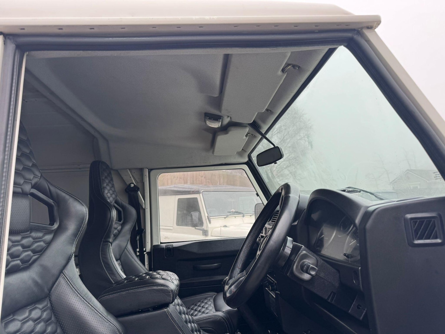 Used Land Rover Defender 90 2008 for sale - 77255028: Photo 14