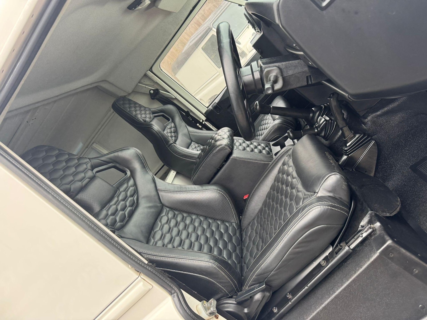 Used Land Rover Defender 90 2008 for sale - 77255028: Photo 16