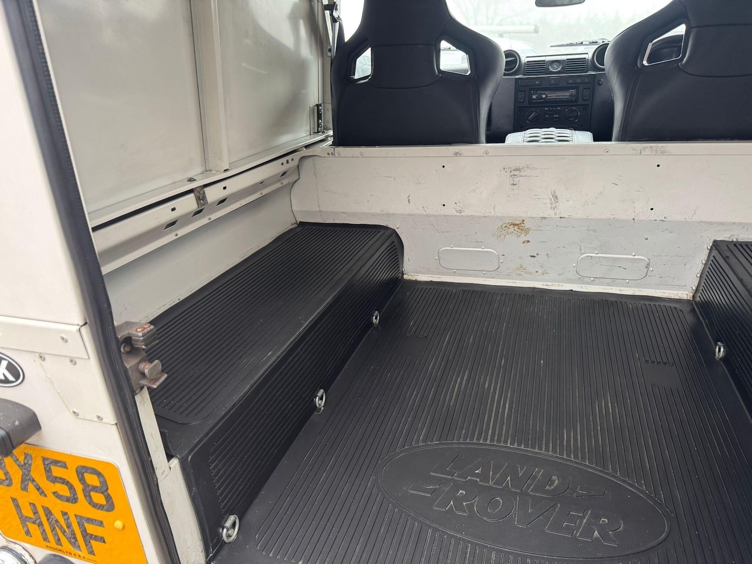 Used Land Rover Defender 90 2008 for sale - 77255028: Photo 48