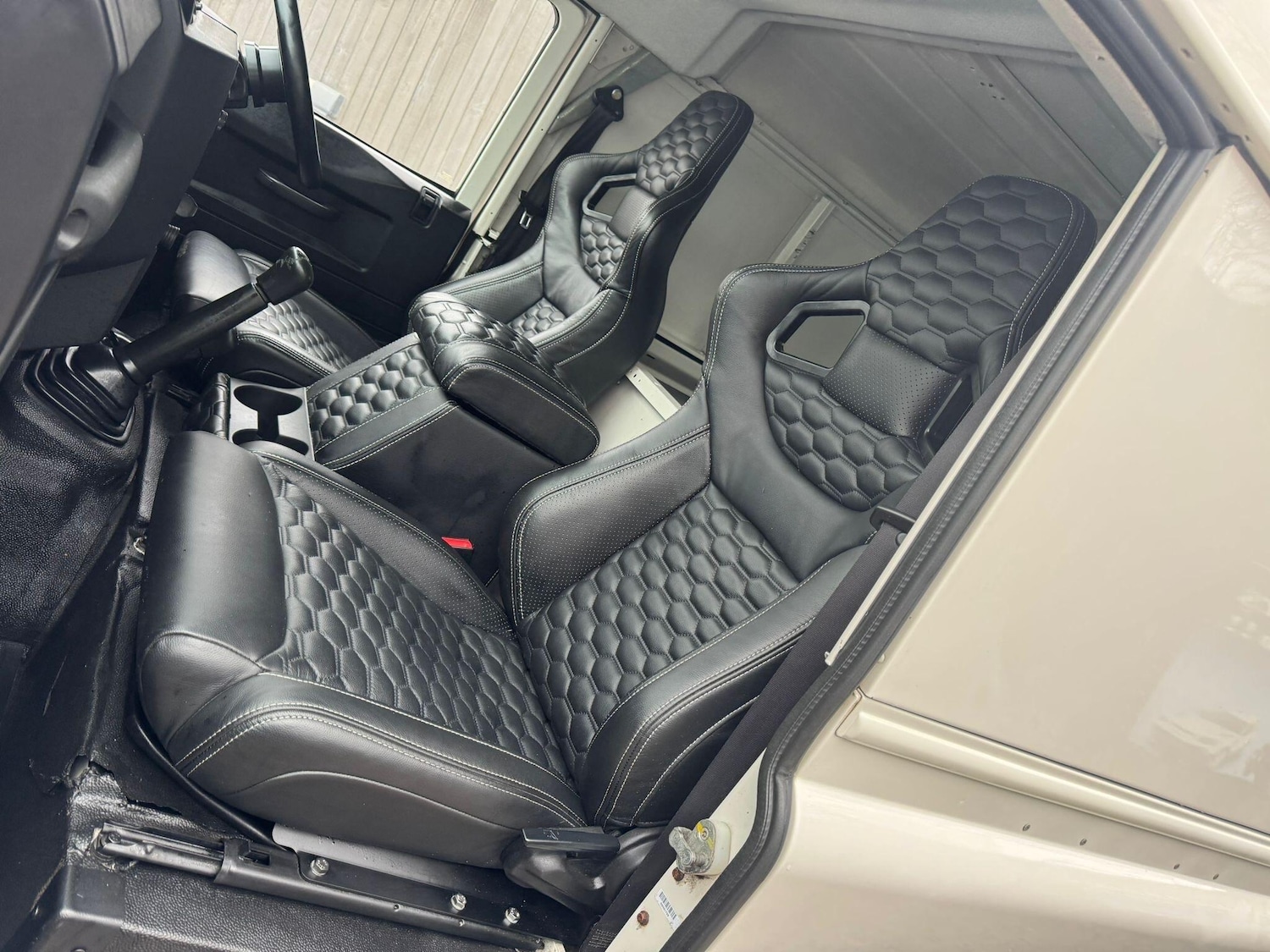 Used Land Rover Defender 90 2008 for sale - 77255028: Photo 65