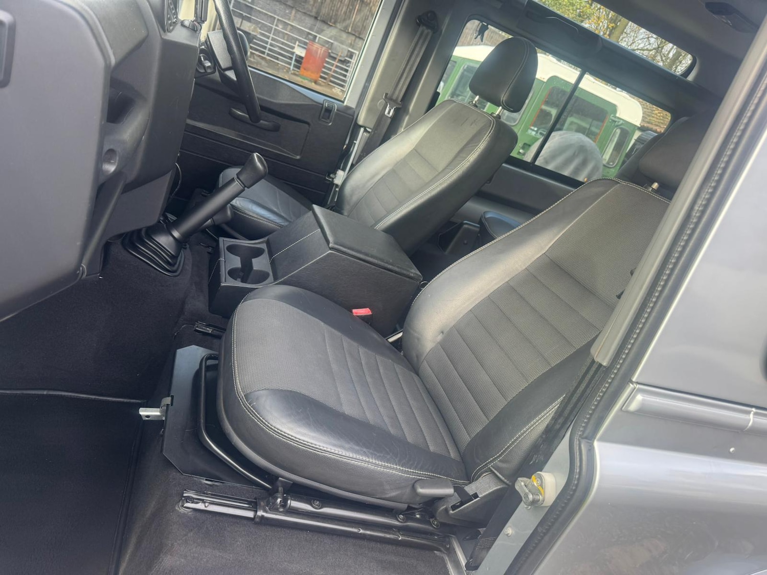 Used Land Rover Defender 2009 for sale - 76994747: Photo 21