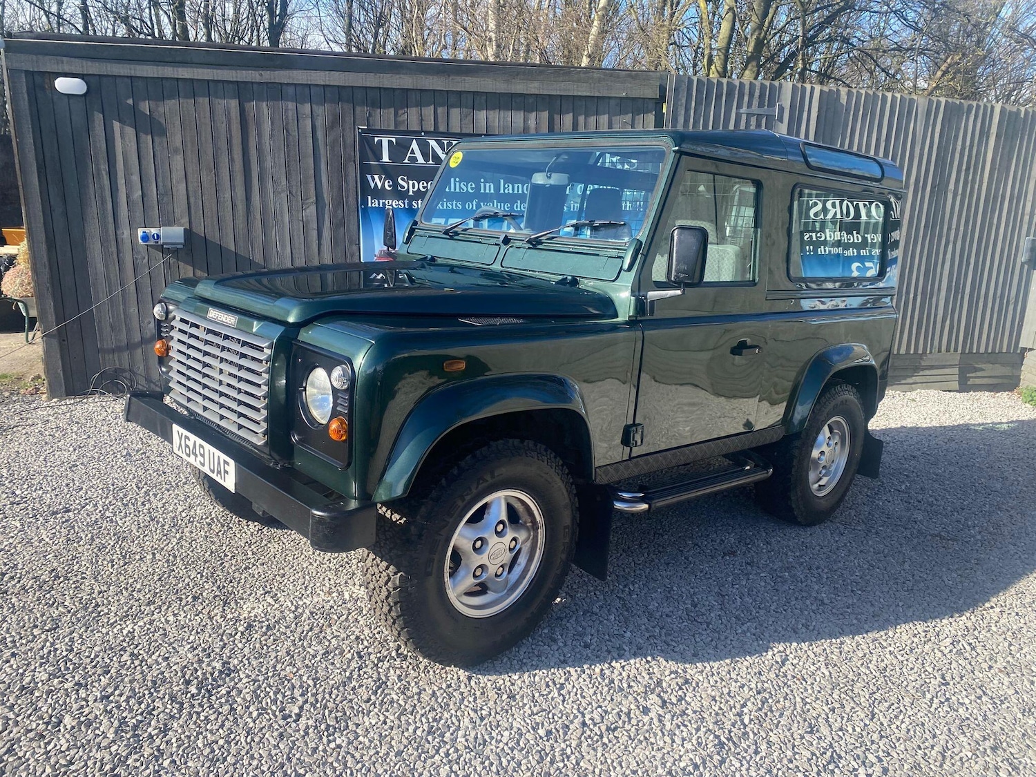 Used Land Rover Defender 2001 for sale - 78019295: Photo 1