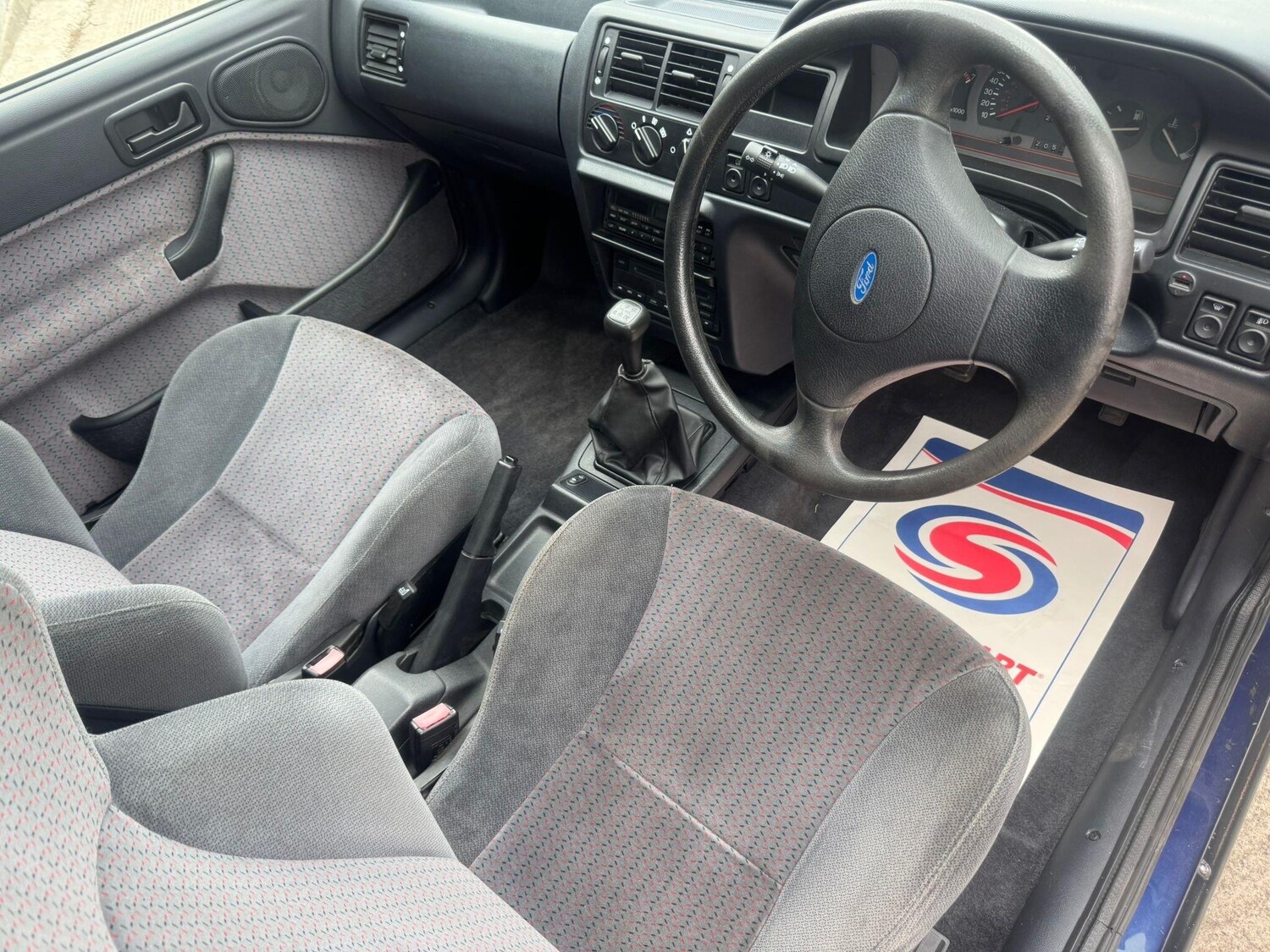 Used Ford Escort for sale - 78156953: Photo 17