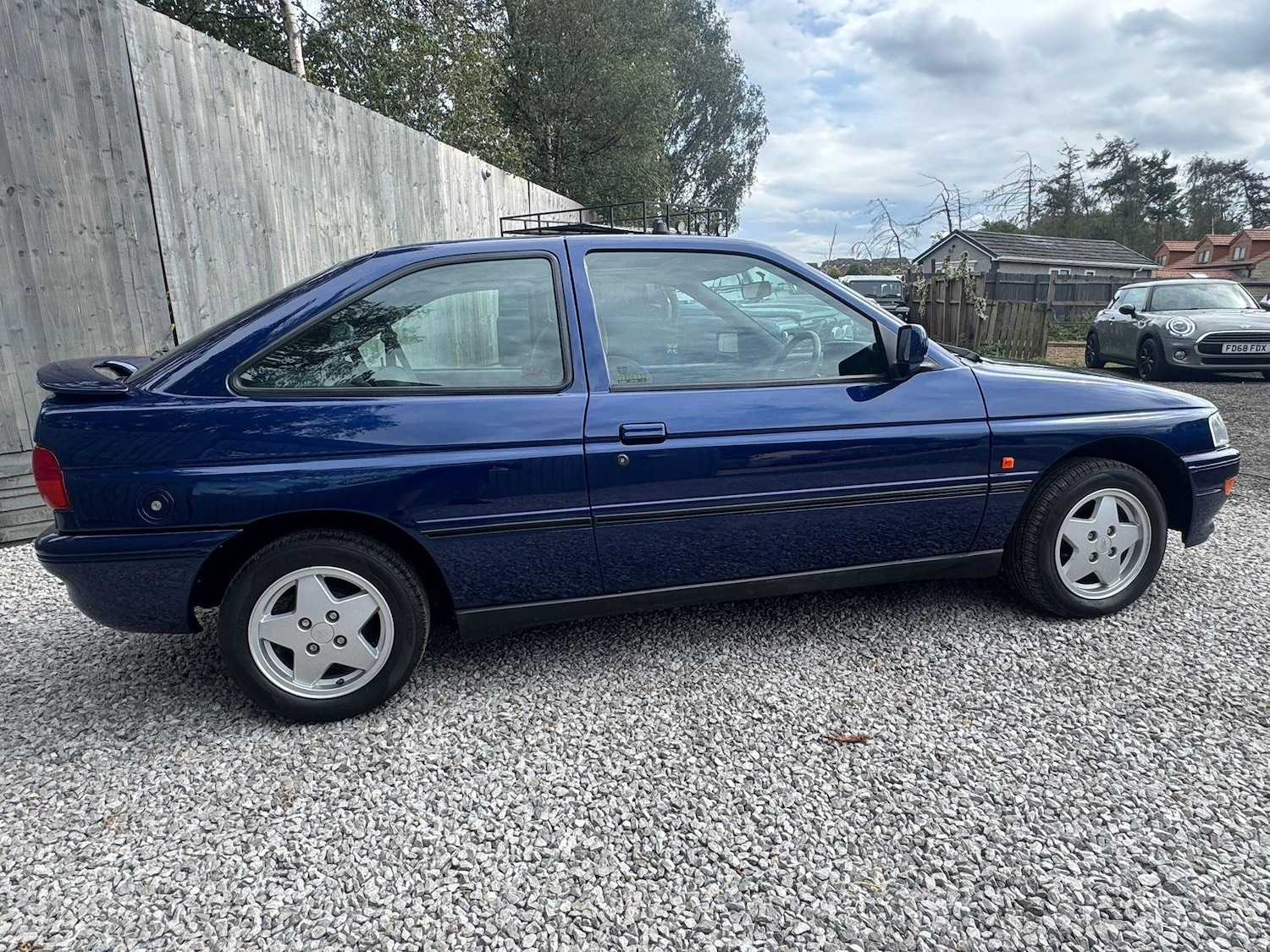 Used Ford Escort for sale - 78156953: Photo 3