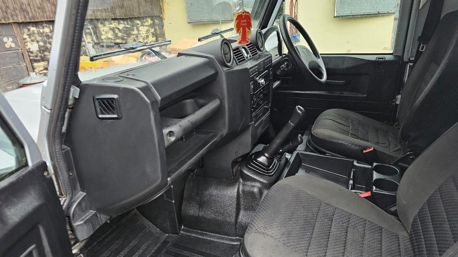 Used Land Rover Defender 90 2008 for sale - 76765685: Photo 21