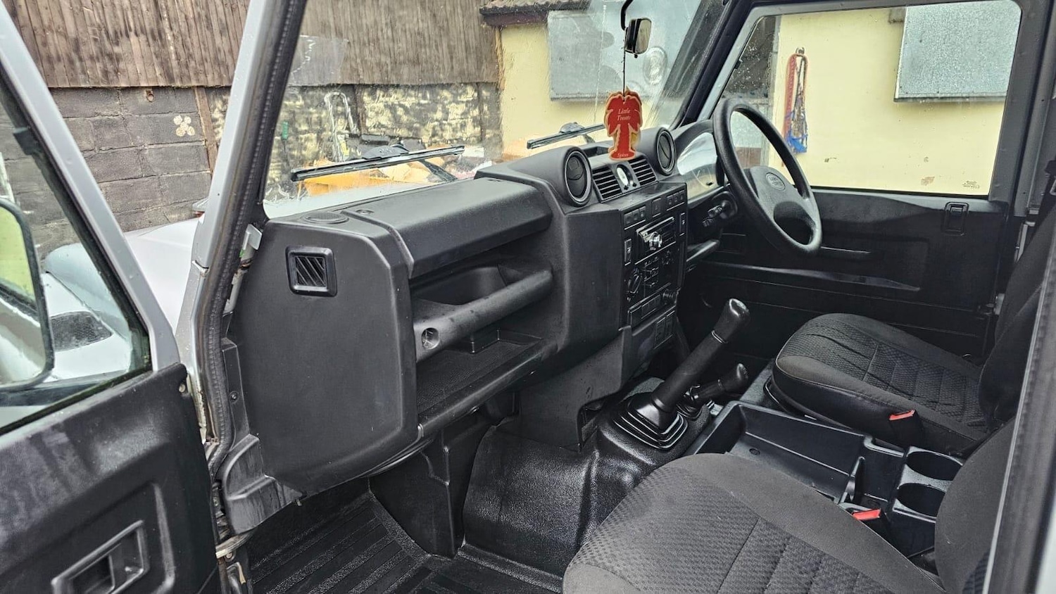 Used Land Rover Defender 90 2008 for sale - 76765685: Photo 25