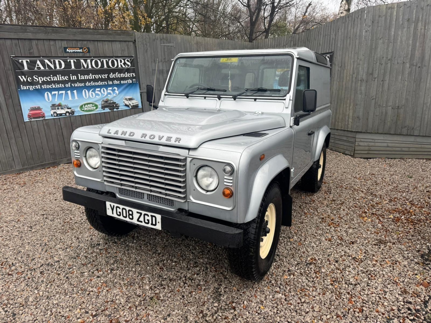 Used Land Rover Defender 90 2008 for sale - 76765685: Photo 5