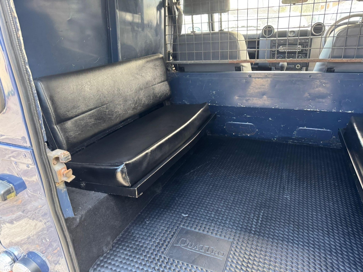 Used Land Rover Defender 90 2009 for sale - 76597285: Photo 64