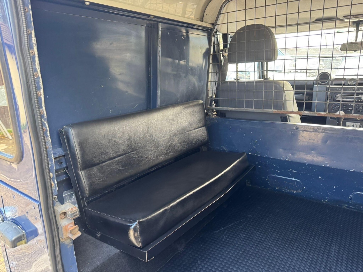 Used Land Rover Defender 90 2009 for sale - 76597285: Photo 68