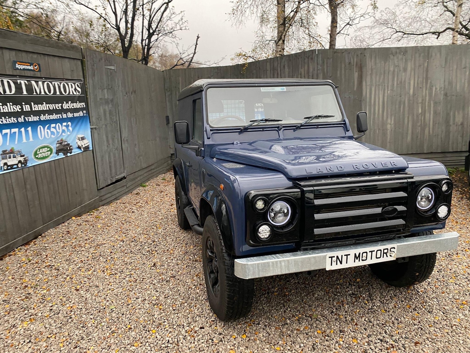Used Land Rover Defender 90 2009 for sale - 76597285: Photo 8