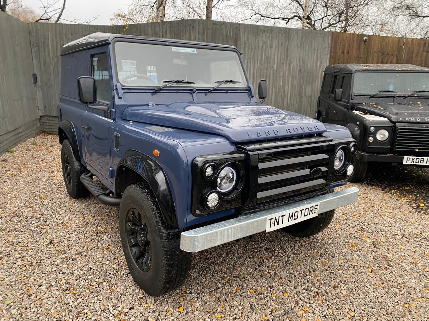 Used Land Rover Defender 90 2009 for sale - 76597285: Photo 9
