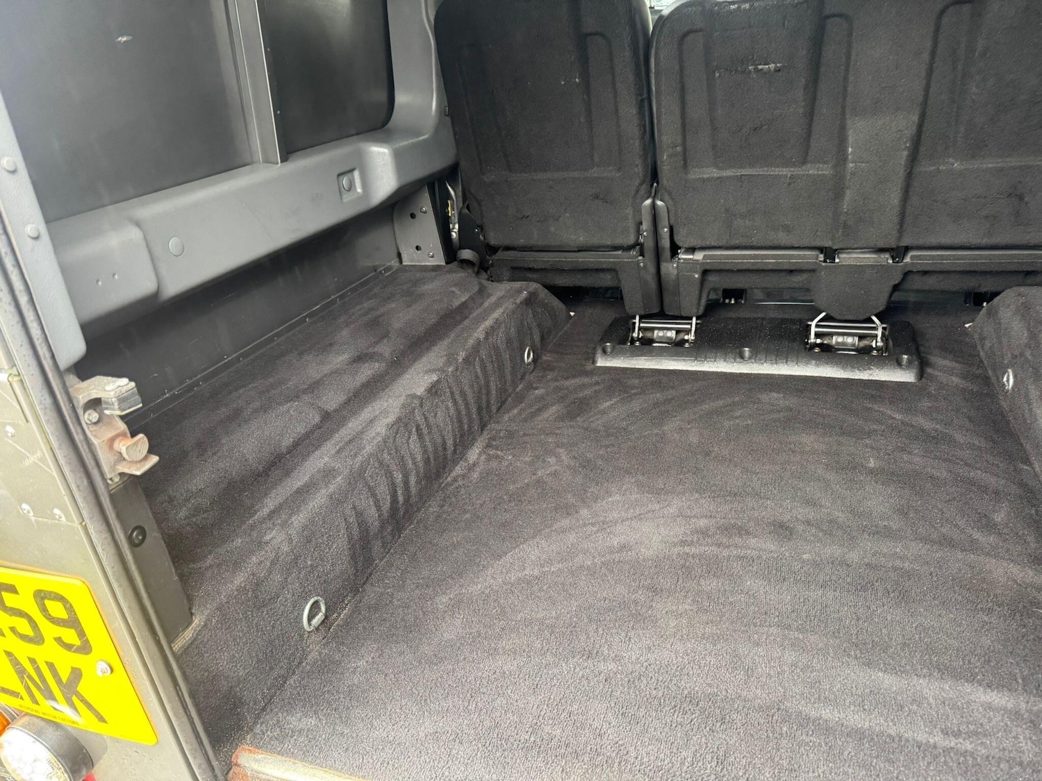 Used Land Rover Defender 2009 for sale - 77612760: Photo 40