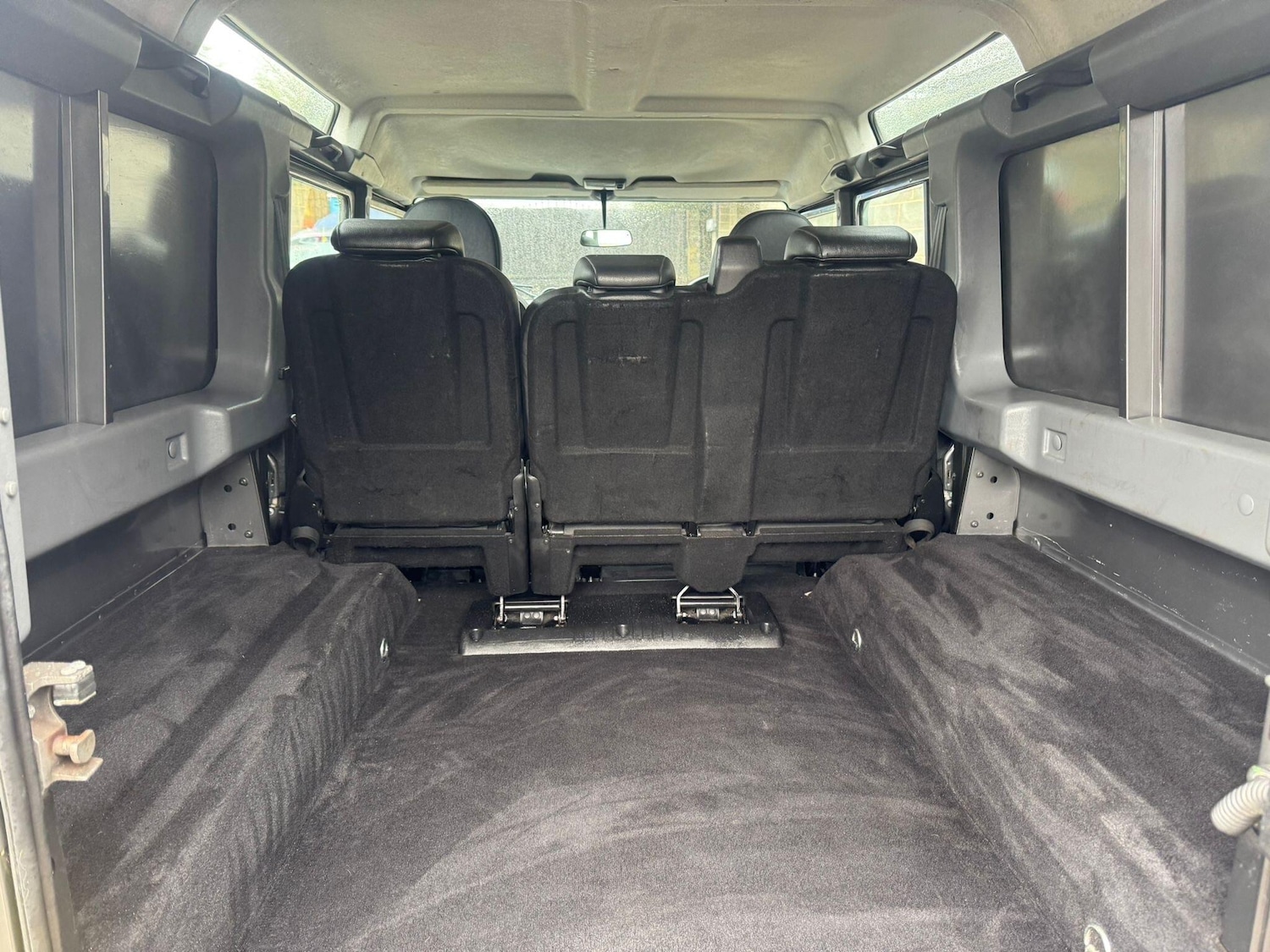 Used Land Rover Defender 2009 for sale - 77612760: Photo 41