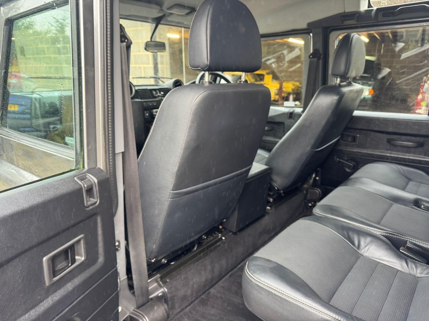 Used Land Rover Defender 2009 for sale - 77612760: Photo 43