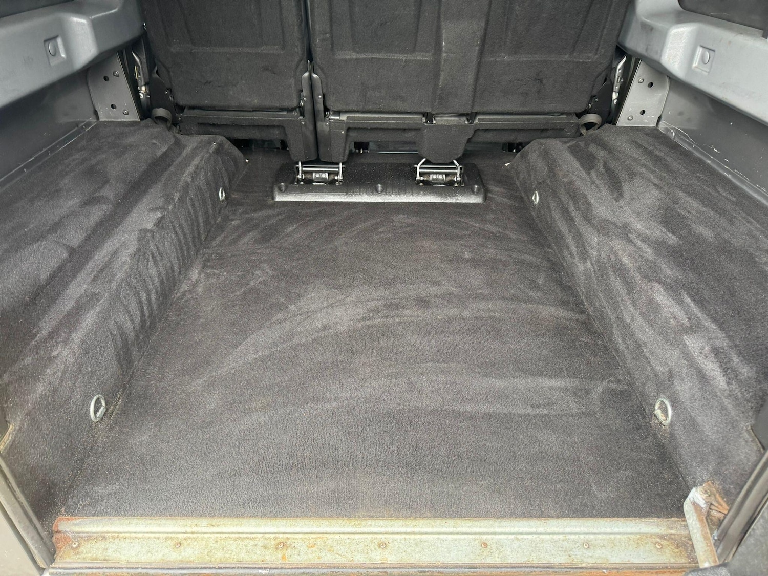 Used Land Rover Defender 2009 for sale - 77612760: Photo 52