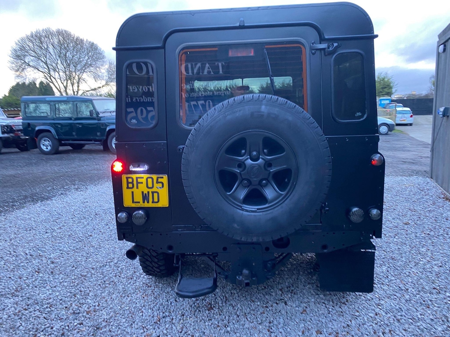 Used Land Rover Defender 2005 for sale - 77320181: Photo 5