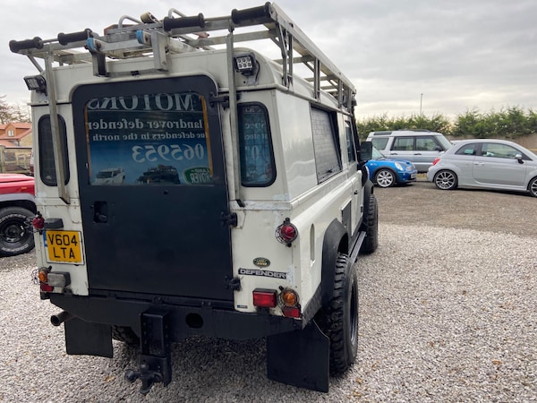 Used Land Rover Defender 110 1999 for sale - 76327402: Photo 26