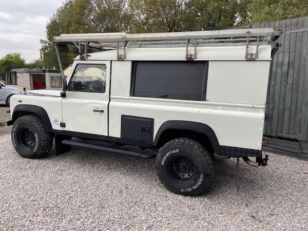 Used Land Rover Defender 110 1999 for sale - 76327402: Photo 27