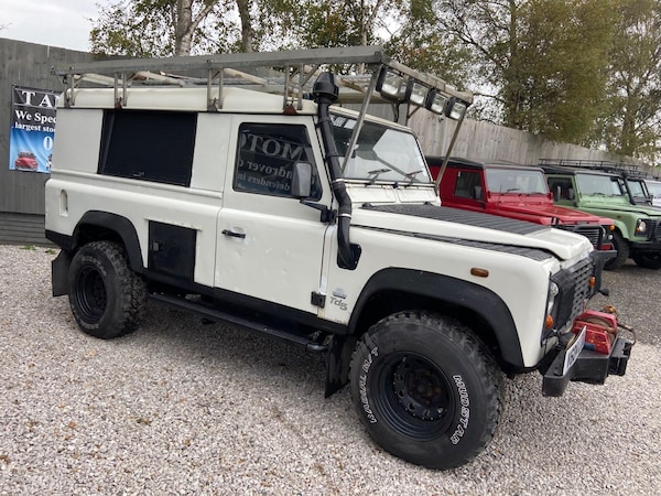 Used Land Rover Defender 110 1999 for sale - 76327402: Photo 28