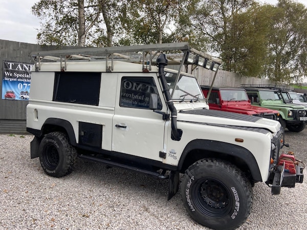 Used Land Rover Defender 110 1999 for sale - 76327402: Photo 29