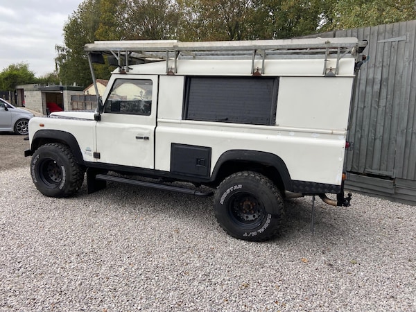 Used Land Rover Defender 110 1999 for sale - 76327402: Photo 30