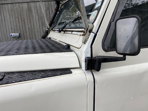 Used Land Rover Defender 110 1999 for sale - 76327402: Photo 43