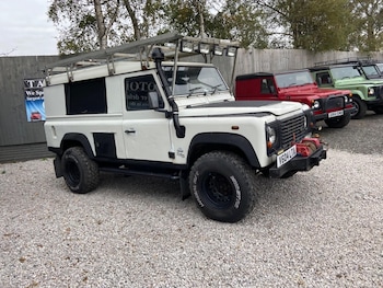 Used Land Rover Defender 110 1999 for sale - 76327402: Photo 4