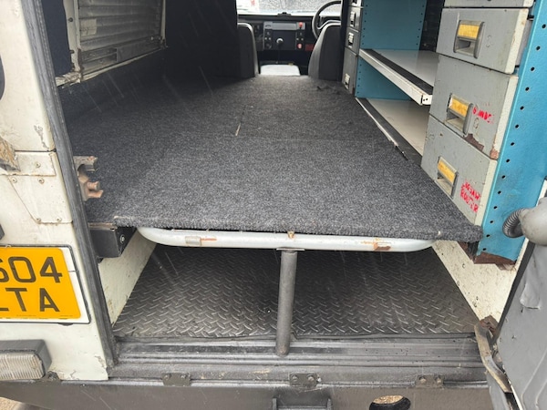 Used Land Rover Defender 110 1999 for sale - 76327402: Photo 58