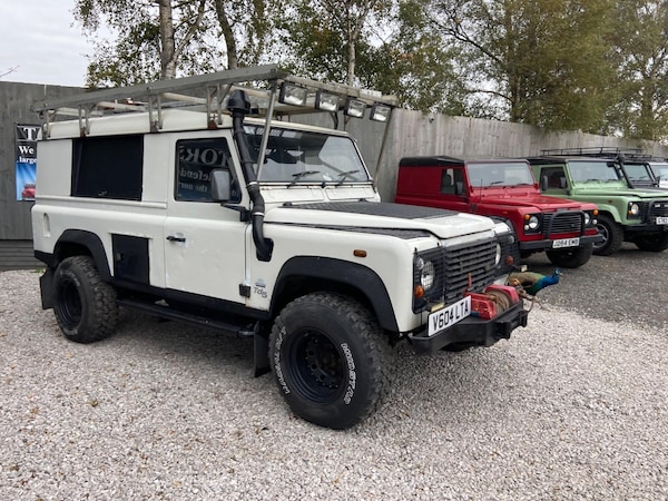 Used Land Rover Defender 110 1999 for sale - 76327402: Photo 6