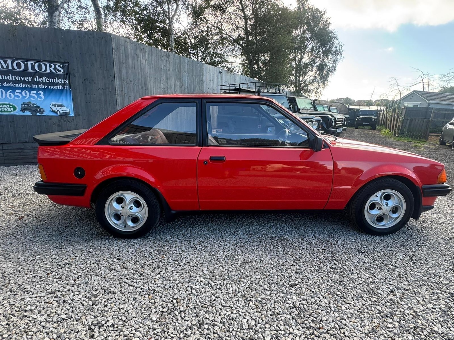Used Ford Escort for sale - 77784604: Photo 2