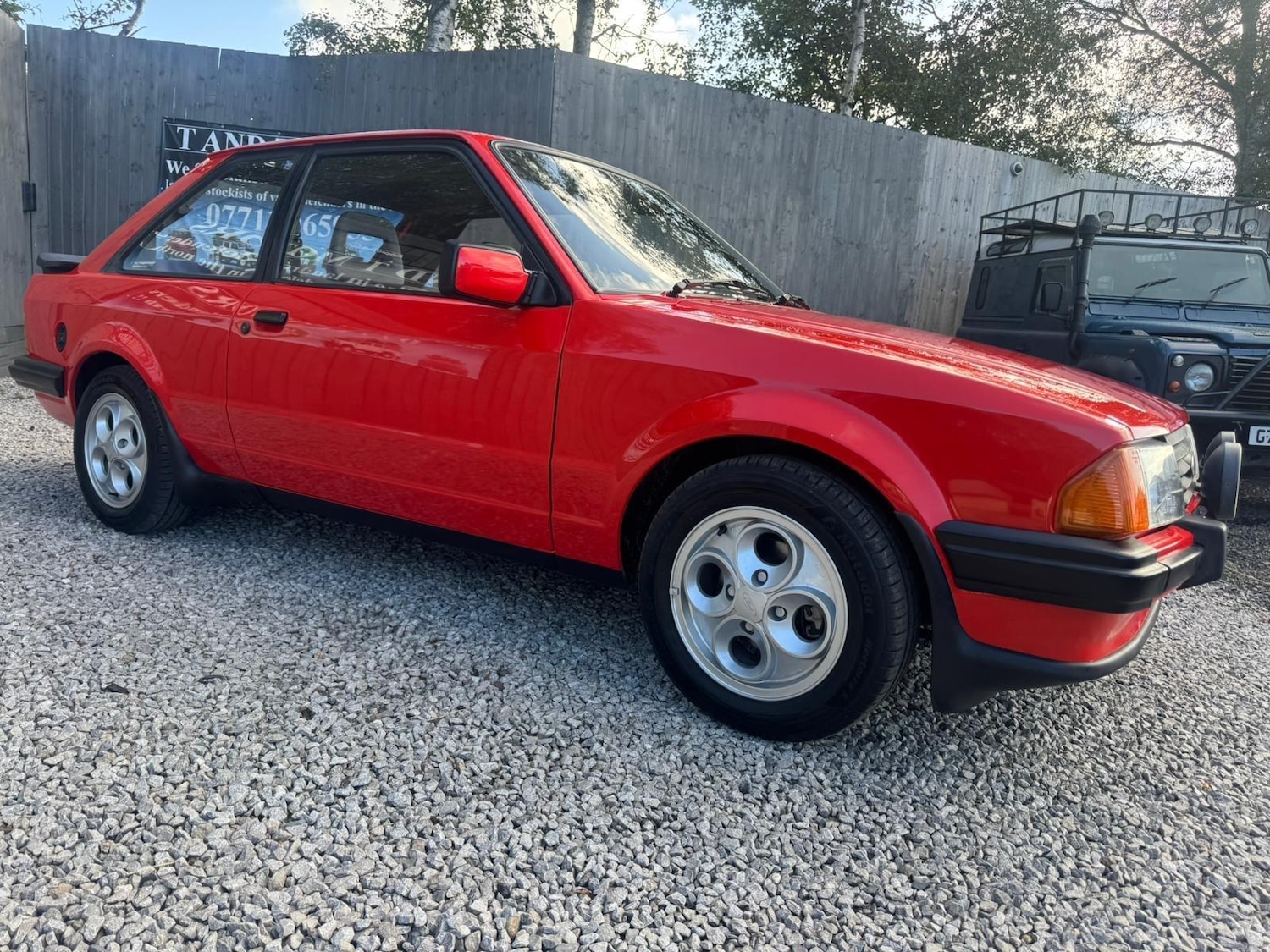 Used Ford Escort for sale - 77784604: Photo 30