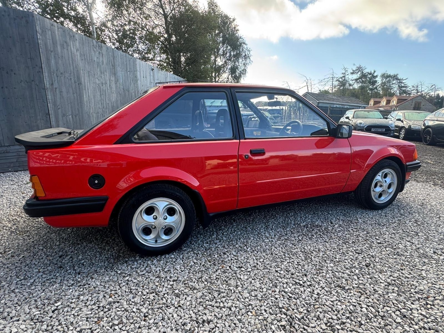 Used Ford Escort for sale - 77784604: Photo 47