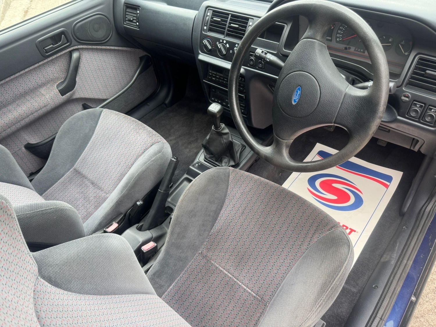 Used Ford Escort for sale - 76440726: Photo 17