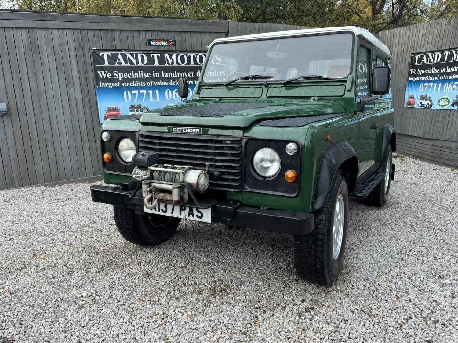 Used Land Rover Defender 90 1997 for sale - 76432103: Photo 18