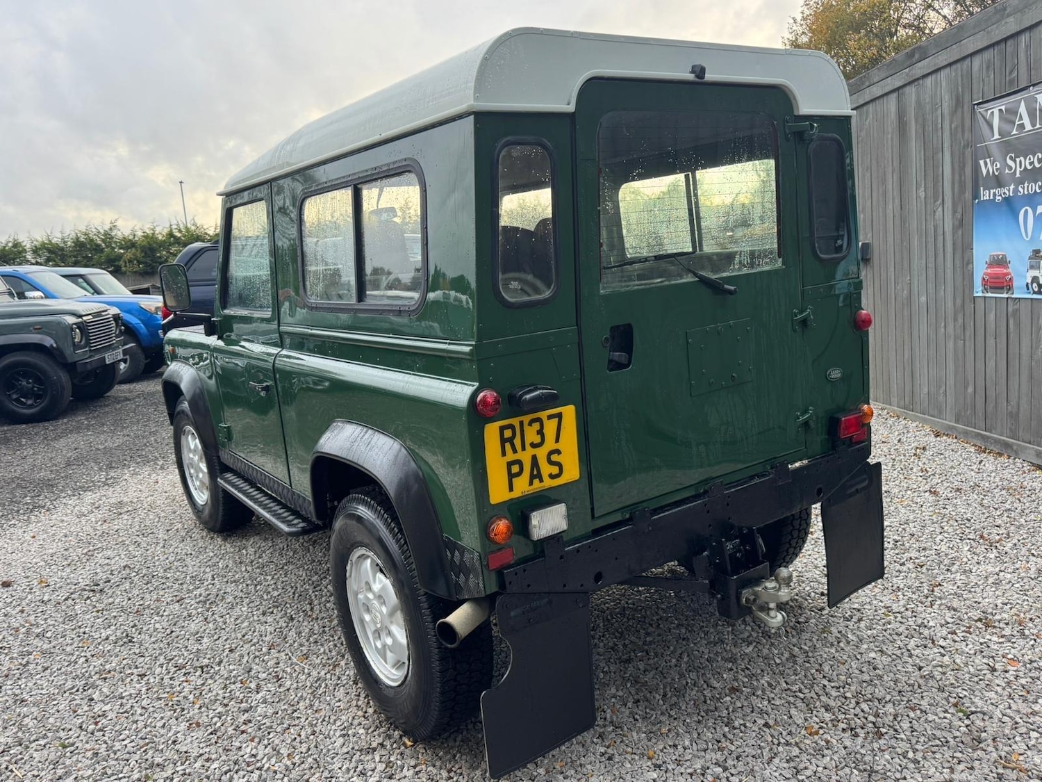 Used Land Rover Defender 90 1997 for sale - 76432103: Photo 4