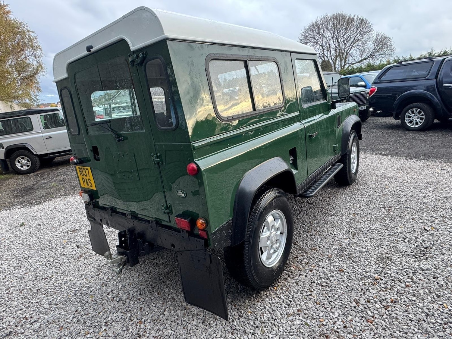 Used Land Rover Defender 90 1997 for sale - 76432103: Photo 42