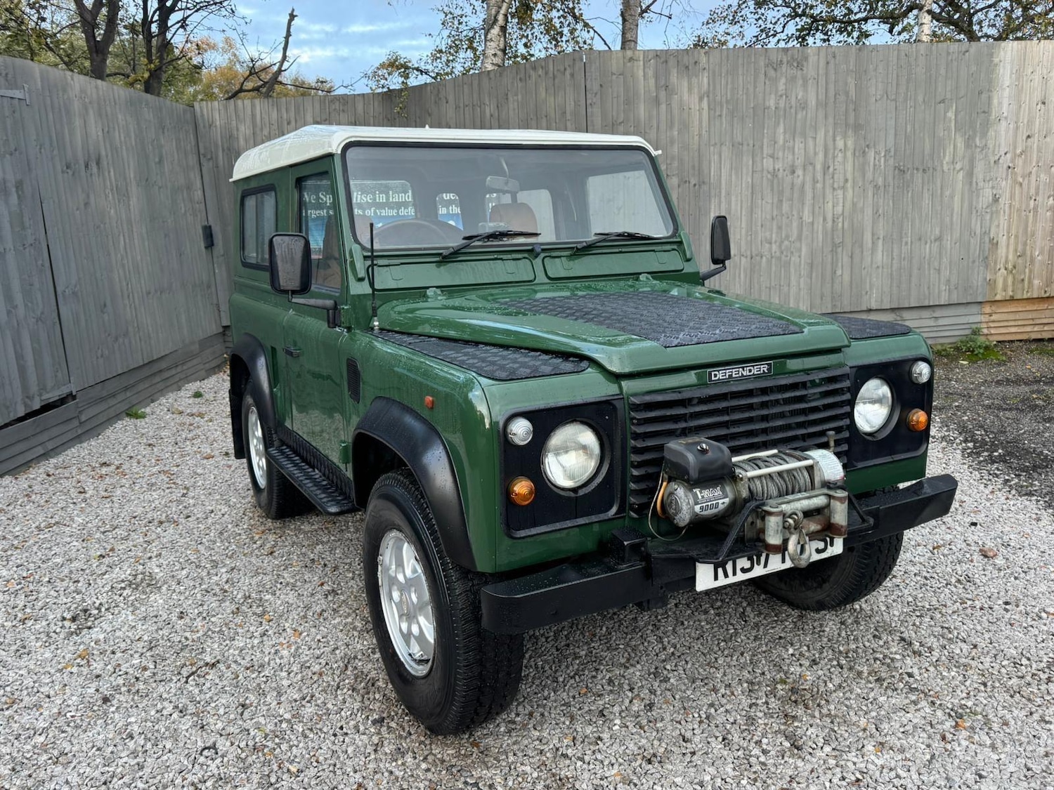 Used Land Rover Defender 90 1997 for sale - 76432103: Photo 6
