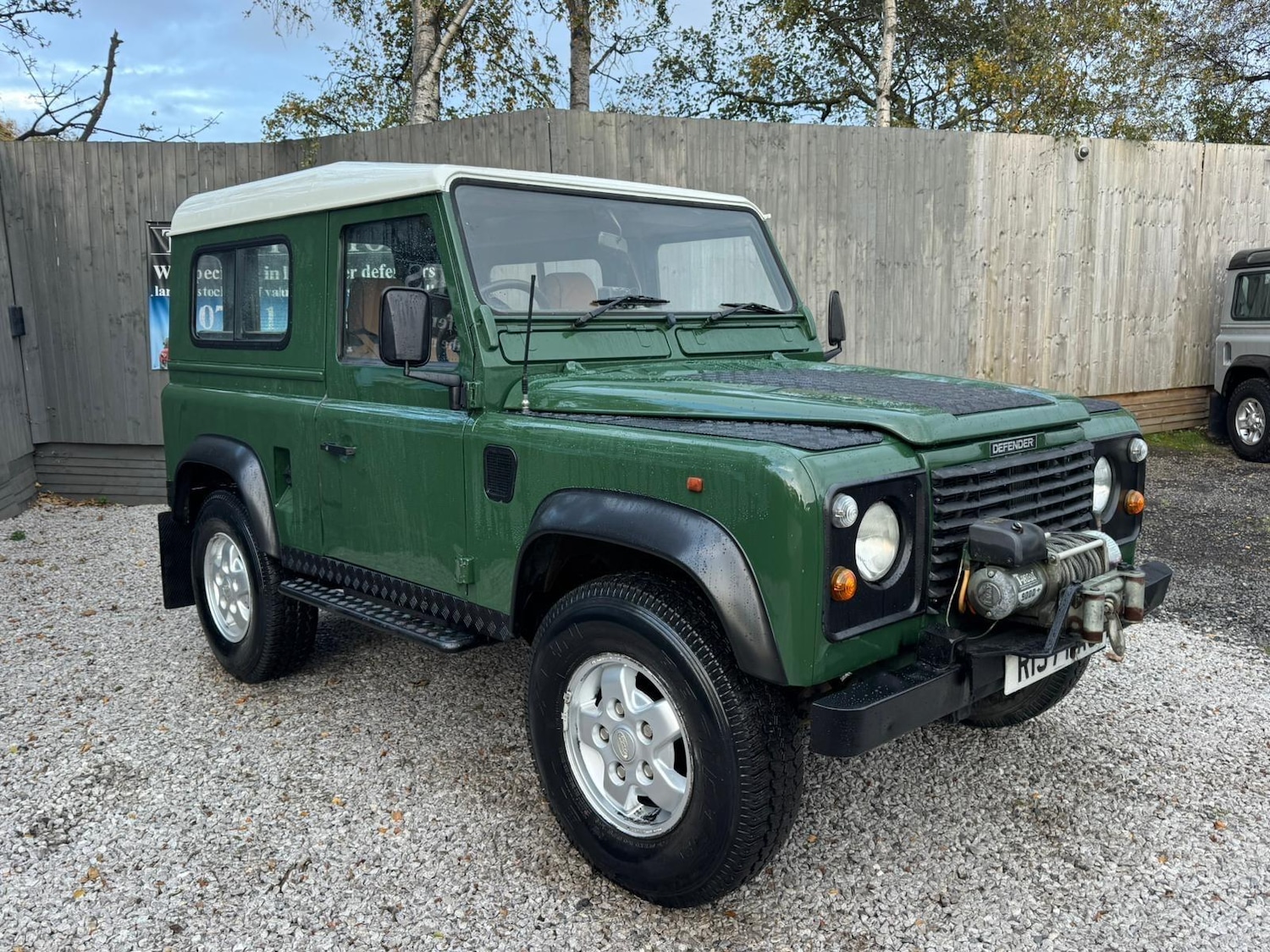 Used Land Rover Defender 90 1997 for sale - 76432103: Photo 7