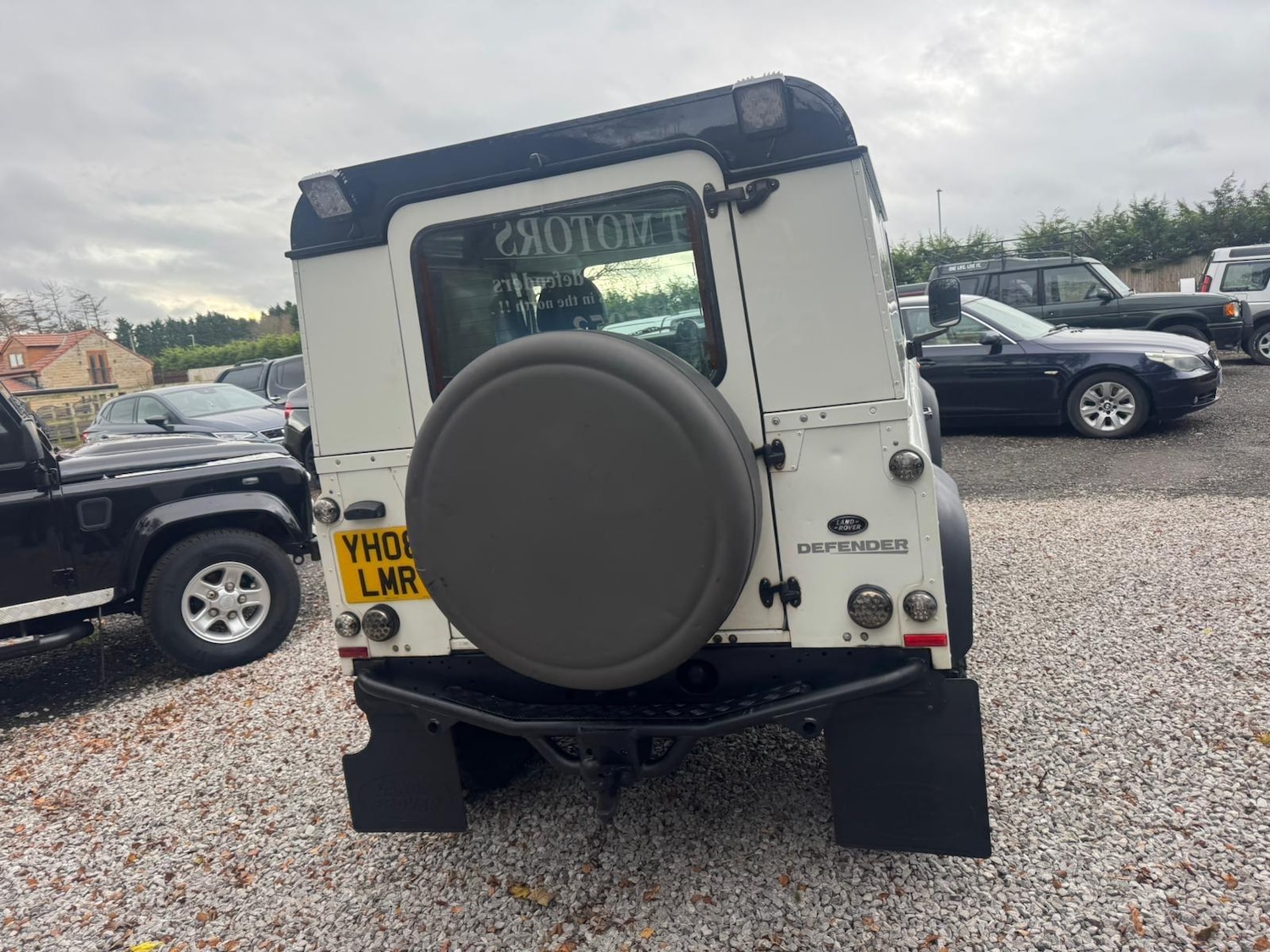 Used Land Rover Defender 90 2015 for sale - 76729022: Photo 29