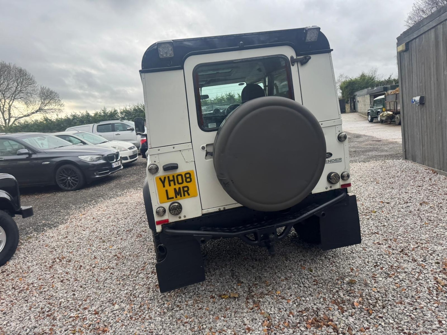 Used Land Rover Defender 90 2015 for sale - 76729022: Photo 33